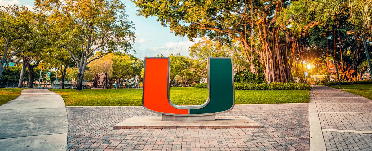 Photo of U statue on University of Miami campus